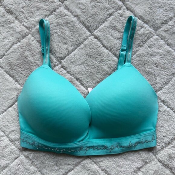 VS PINK | Wear Everywhere Wireless Push Up Smooth Shine Strap Bra | Size 36D - Picture 3 of 14